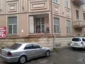 Satılır 3 otaqlı 70 m2 obyekt 28 May m.