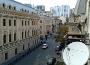 Satılır 2 otaqlı 75 m2 köhnə tikili İçəri Şəhər m.