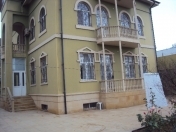 Satılır 7 otaqlı 400 m2 həyət evi AMAY