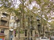 Satılır 120 otaqlı 120 m2 köhnə tikili Səbail r.