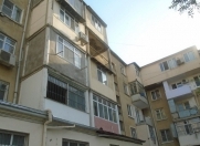 Satılır 4 otaqlı 100 m2 köhnə tikili Sevinc k/t