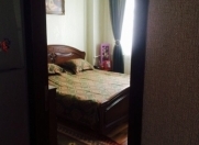 Satılır 2 otaqlı 63 m2 köhnə tikili Ukrayna dairəsi