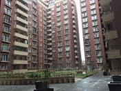 İcarəyə verilir 3 otaqlı 140 m2 yeni tikili 28 May m.