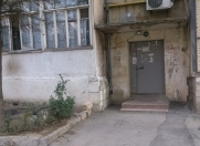 Satılır 4 otaqlı 90 m2 köhnə tikili 8 km