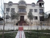 Satılır 8 otaqlı 1200 m2 həyət evi 8 km