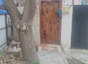 Satılır 2 otaqlı 35 m2 köhnə tikili Bakıxanov