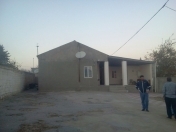 Satılır 4 otaqlı 105 m2 həyət evi Ayna Sultanova heykəli