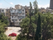 Satılır 1 otaqlı 35 m2 köhnə tikili Qələbə dairəsi