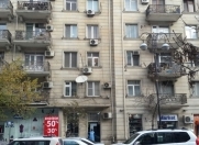 İcarəyə verilir 1 otaqlı 35 m2 köhnə tikili Şah İsmayıl Xətai m.