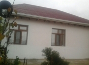 Satılır 3 otaqlı 90 m2 həyət evi Binə