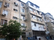 Satılır 1 otaqlı 40 m2 köhnə tikili 8 km