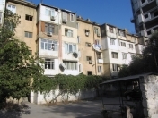 İcarəyə verilir 3 otaqlı 75 m2 köhnə tikili İnşaatçılar m.