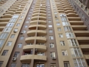 Satılır 3 otaqlı 135 m2 yeni tikili Nizami m.