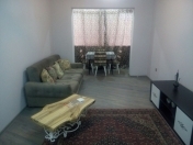 İcarəyə verilir 2 otaqlı 95 m2 köhnə tikili İnşaatçılar m.
