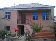 Satılır 5 otaqlı 220 m2 həyət evi Ramana