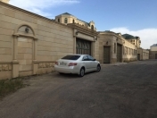 Satılır 10 otaqlı 670 m2 həyət evi 6 mkr