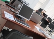 İcarəyə verilir 2 otaqlı 220 m2 ofis 7 mkr