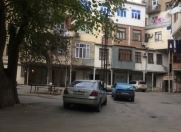 Satılır 2 otaqlı 46 m2 köhnə tikili Bakıxanov
