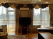 Satılır 1 otaqlı 70 m2 yeni tikili Şərq Bazarı