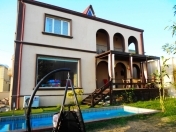 Satılır 5 otaqlı 211 m2 həyət evi Səbail r.