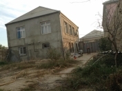Satılır 4 otaqlı 90 m2 həyət evi Binə