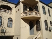İcarəyə verilir 6 otaqlı 380 m2 həyət evi Nərimanov r.