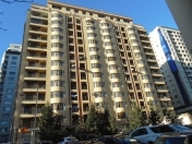 İcarəyə verilir 4 otaqlı 200 m2 yeni tikili Azərbaycan Dillər Universiteti