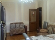 Satılır 4 otaqlı 87 m2 köhnə tikili 9 mkr