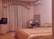 Satılır 3 otaqlı 130 m2 yeni tikili Zərifə Əliyeva adına park