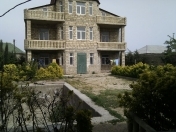 Satılır 6 otaqlı 350 m2 həyət evi Şüvəlan
