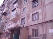 Satılır 2 otaqlı 56 m2 köhnə tikili Yasamal r.
