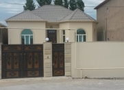 Satılır 4 otaqlı 240 m2 həyət evi Əhmədli