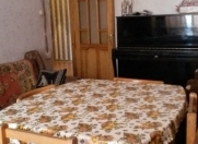 Satılır 4 otaqlı 86 m2 köhnə tikili Y.Günəşli