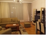 İcarəyə verilir 3 otaqlı 112 m2 yeni tikili Axundov bağı