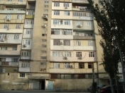 Satılır 3 otaqlı 75 m2 köhnə tikili Ukrayna dairəsi