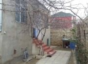 Satılır 3 otaqlı 18 m2 həyət evi Y.Ramana
