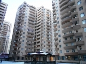 Satılır 2 otaqlı 60 m2 yeni tikili İnşaatçılar m.