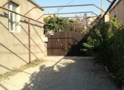 Satılır 8 otaqlı 300 m2 həyət evi Əmircan