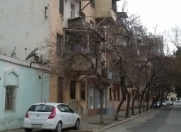 İcarəyə verilir 3 otaqlı 70 m2 köhnə tikili Montin