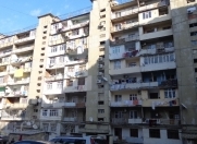 Satılır 1 otaqlı 32 m2 köhnə tikili İnşaatçılar m.