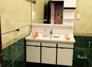 Satılır 4 otaqlı 180 m2 köhnə tikili Bakıxanov