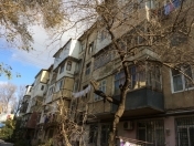 İcarəyə verilir 2 otaqlı 58 m2 köhnə tikili 3 mkr