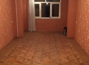 Satılır 3 otaqlı 100 m2 köhnə tikili Respublika stadionu