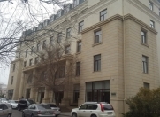 İcarəyə verilir 15 otaqlı 420 m2 ofis 28 May m.