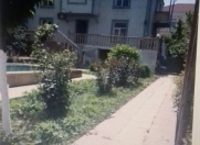 Satılır 5 otaqlı 800 m2 həyət evi Badamdar