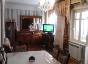 Satılır 5 otaqlı 200 m2 həyət evi Bakıxanov