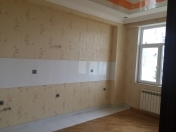 Satılır 2 otaqlı 85 m2 yeni tikili İqtisadiyyat Universiteti