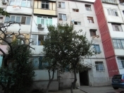 Satılır 1 otaqlı 54 m2 köhnə tikili 8 km