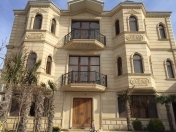 İcarəyə verilir 15 otaqlı 700 m2 həyət evi Badamdar