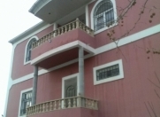 Satılır 8 otaqlı 380 m2 həyət evi Avropa otel